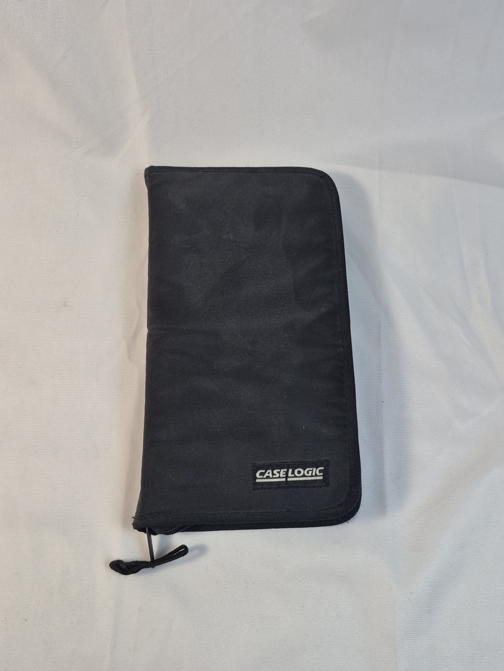 CASE LOGIC CD/DVD - Black Nylon 24 CD or DVD Storage Binder Case